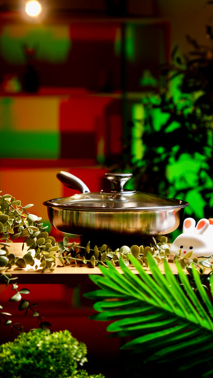 Zainco 28cm Tri-Ply Stainless Steel Pan 18/10 with cover and Free Light Rabbit Gift